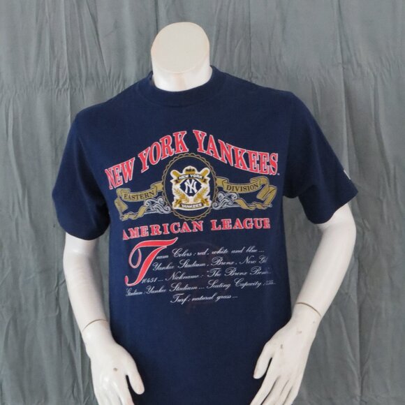 New York Yankees Shirt (VTG) - By Nutmeg Mills - Featuring Patch - Men's Large - Picture 5 of 11